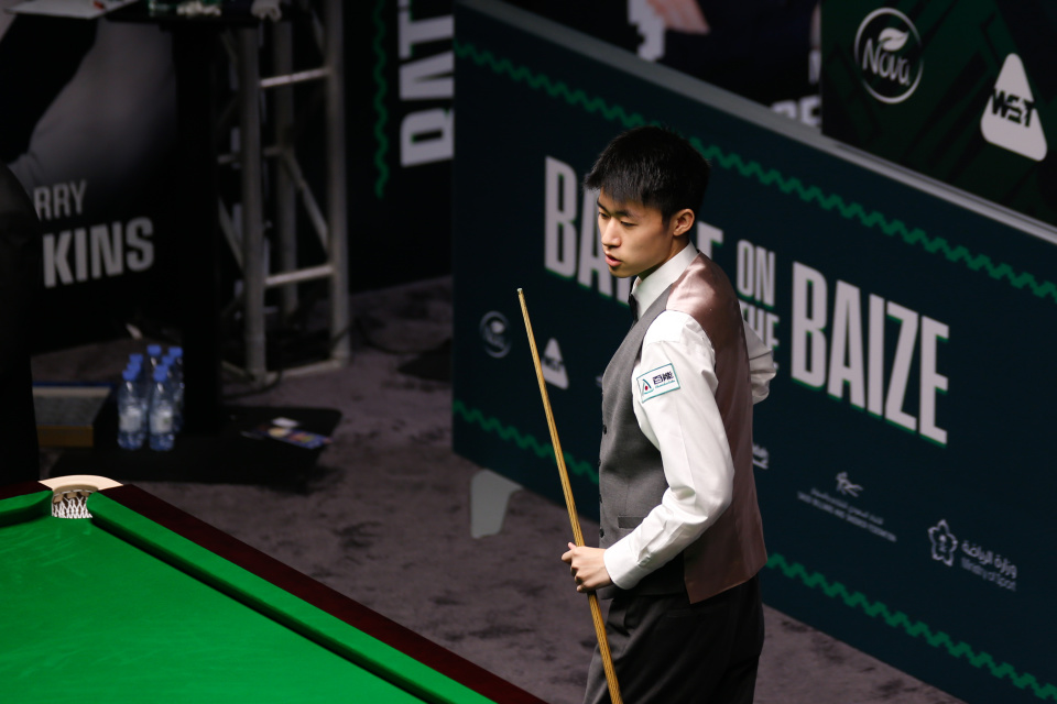 得冠军, 因其现居迪, VcwJ